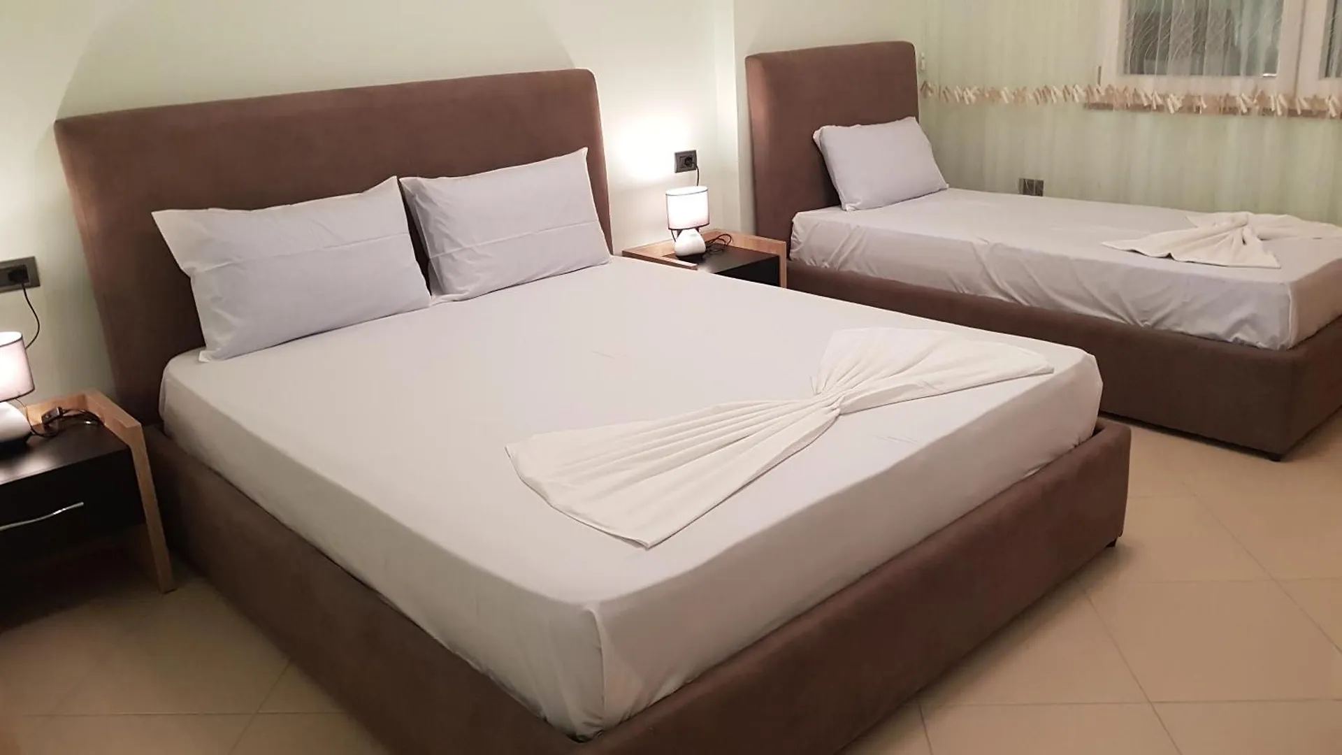 Relax Apartments Golem Albânia